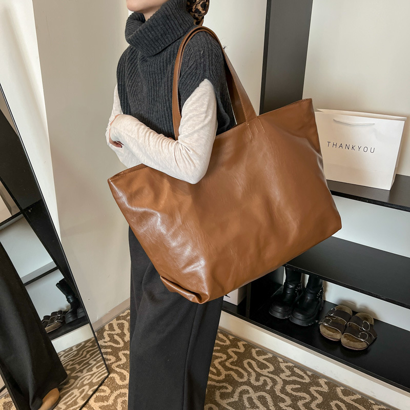 Interior Design Class - Simple Retro Tote Bags for Woman